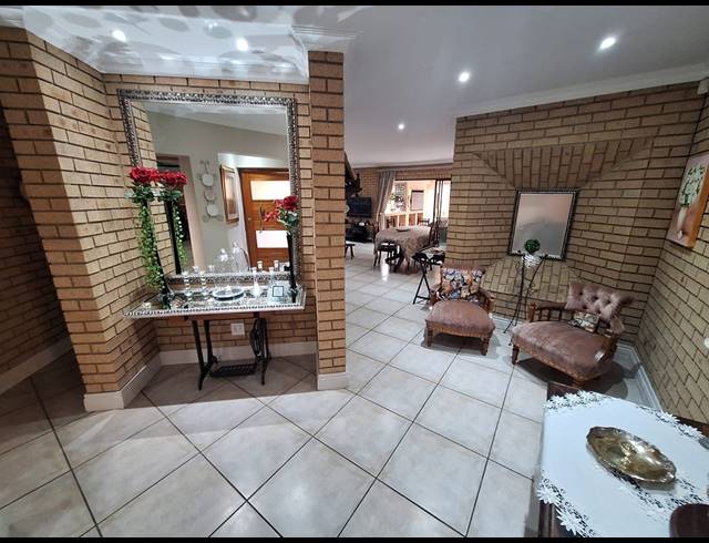 4 BEDROOM HOUSE FOR SALE IN SASOLBURG EXT 23